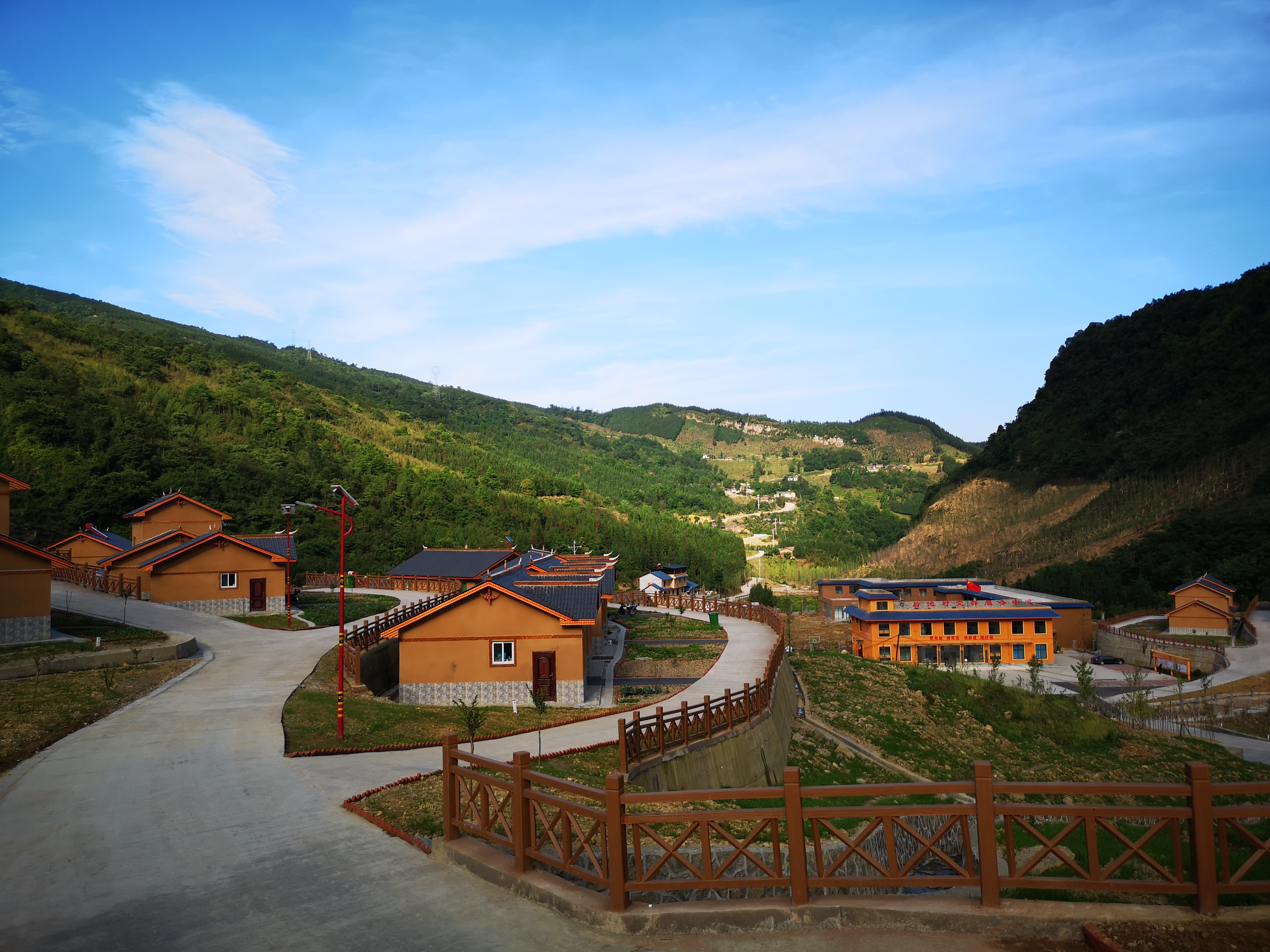 捐資298萬元定點(diǎn)幫扶馬邊縣后池村